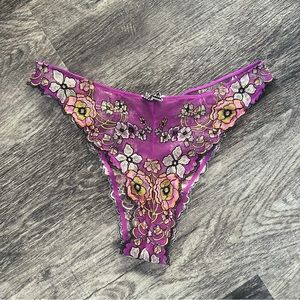 NWOT Mod Poppy Brazilian Panty